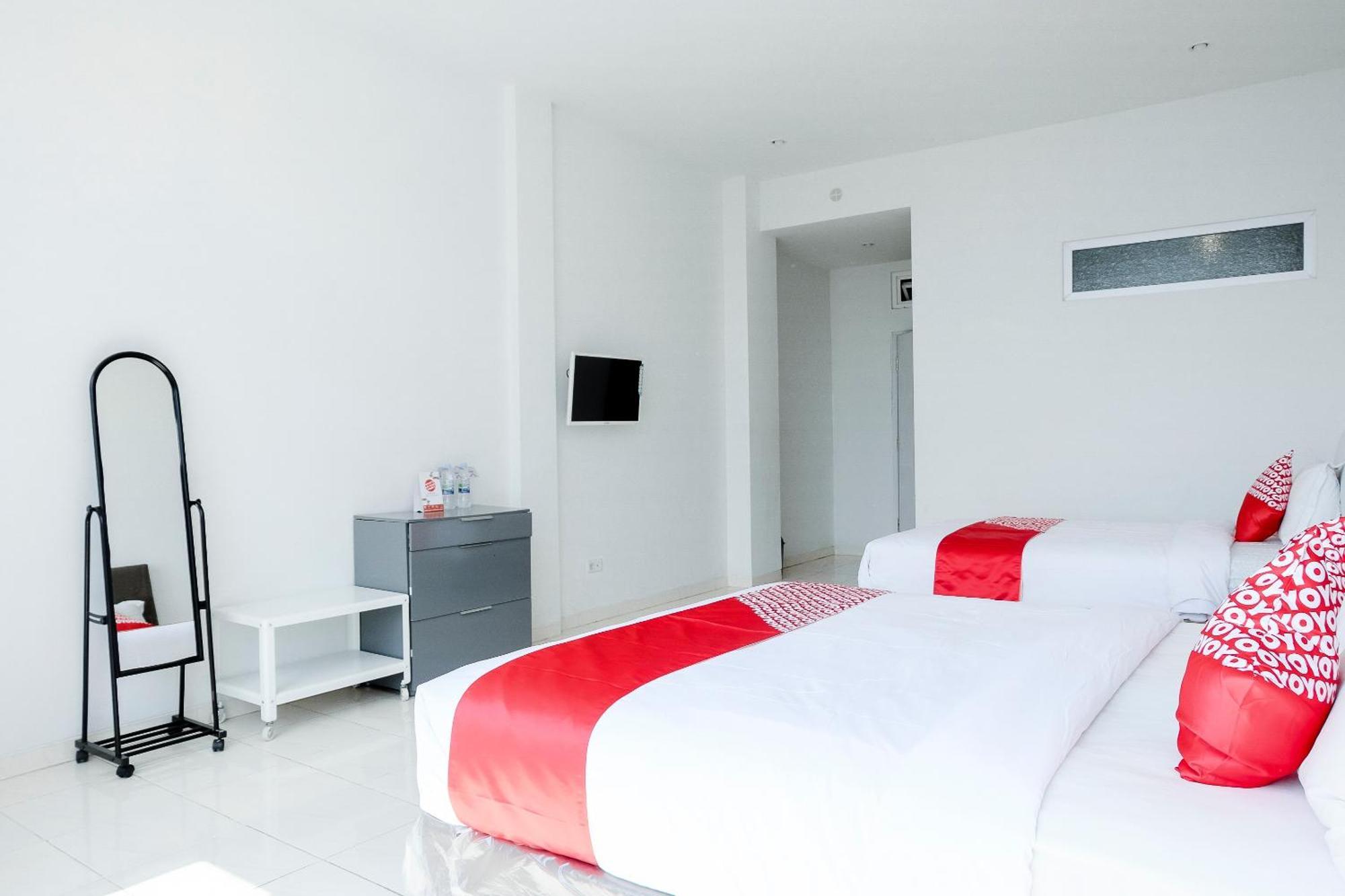 באטו Oyo 1194 Villa Bukit Panderman Residence מראה חיצוני תמונה