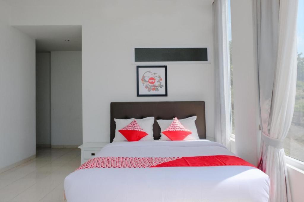 באטו Oyo 1194 Villa Bukit Panderman Residence מראה חיצוני תמונה