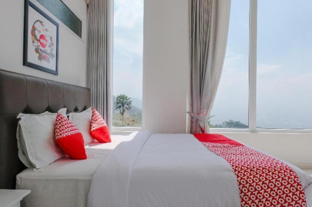 באטו Oyo 1194 Villa Bukit Panderman Residence מראה חיצוני תמונה
