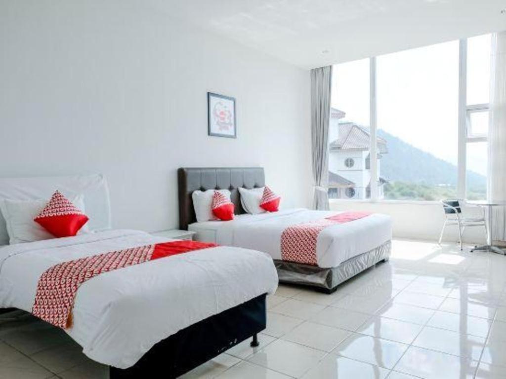 באטו Oyo 1194 Villa Bukit Panderman Residence מראה חיצוני תמונה