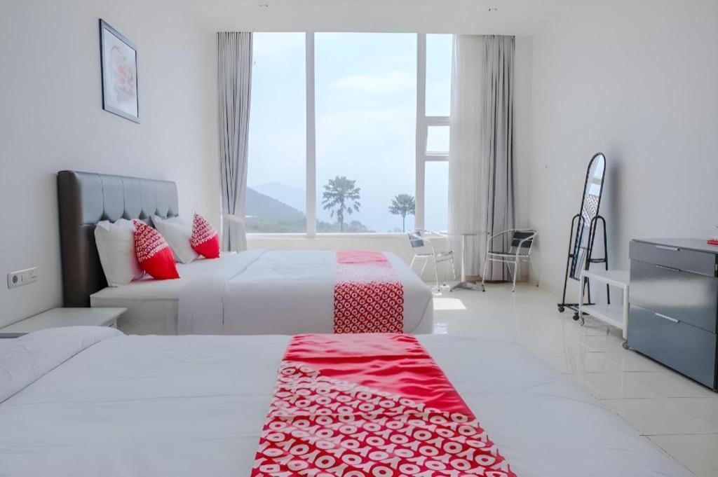 באטו Oyo 1194 Villa Bukit Panderman Residence מראה חיצוני תמונה
